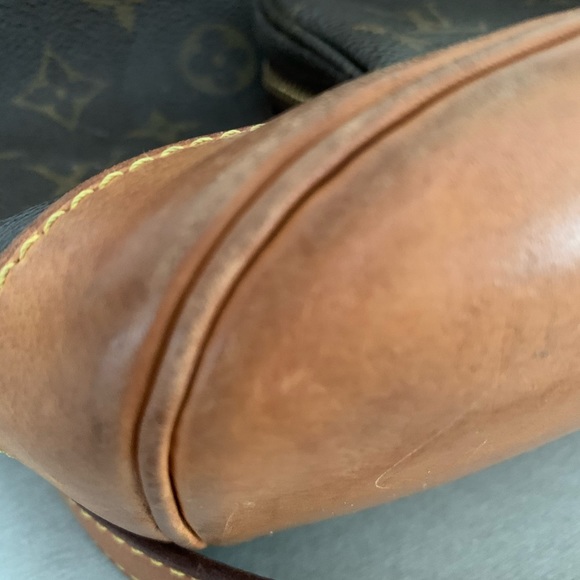 Louis Vuitton Backpack - Picture 8 of 8